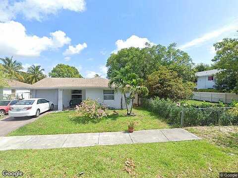 19Th, Lake Worth, FL 33460