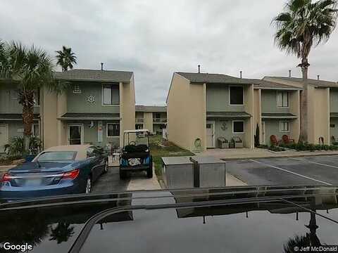 Leslie, PANAMA CITY BEACH, FL 32407