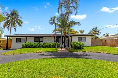 1St, DEERFIELD BEACH, FL 33441