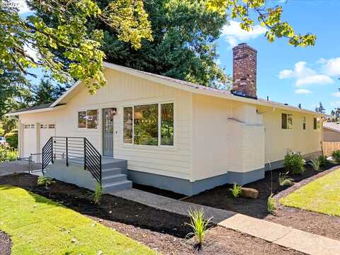 Clairmont, OREGON CITY, OR 97045