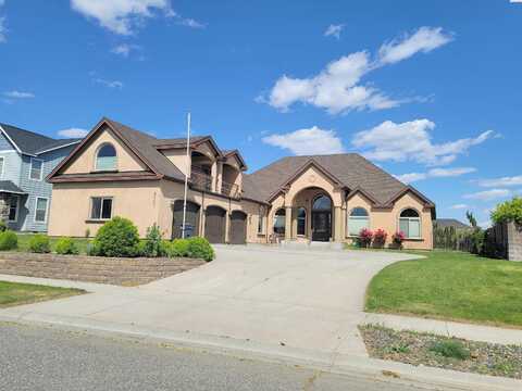 Shoreline, PASCO, WA 99301