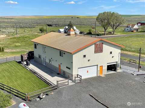 Chestnut, ALMIRA, WA 99103