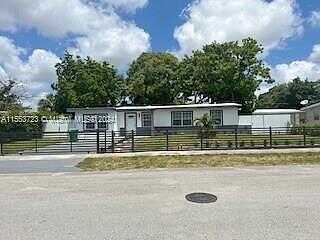 3Rd, LAUDERHILL, FL 33311