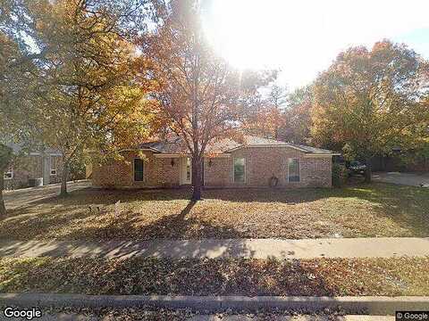 Circle, BEDFORD, TX 76022