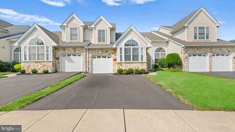 Grandview, WARMINSTER, PA 18974