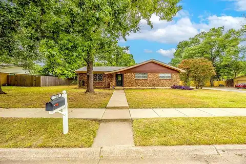 Oakwood, HURST, TX 76053