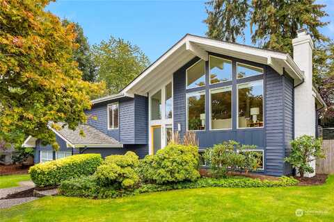 33Rd, MERCER ISLAND, WA 98040