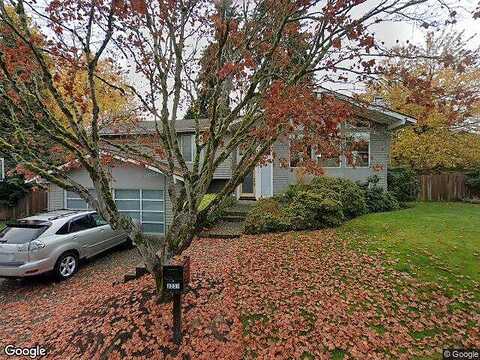 33Rd, MERCER ISLAND, WA 98040