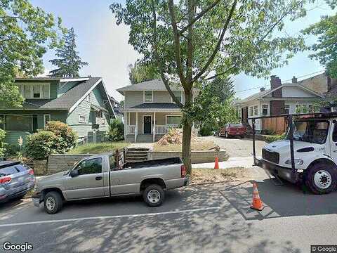 40Th, SEATTLE, WA 98103