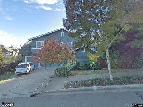 48Th, BELLEVUE, WA 98006