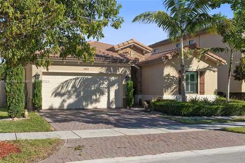 233Rd, HOMESTEAD, FL 33032