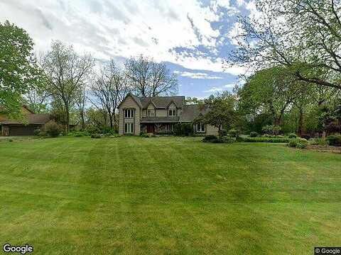 Sandie, MUKWONAGO, WI 53149