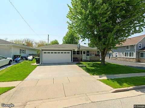 Pioneer, WAUPUN, WI 53963