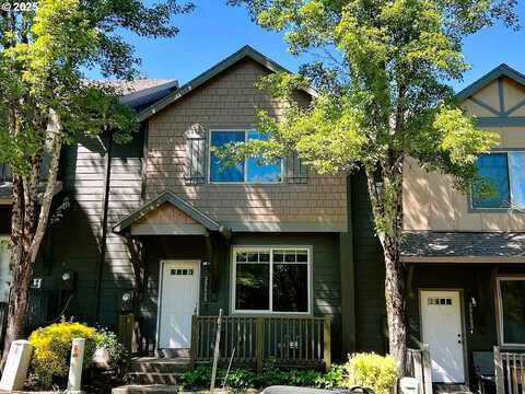 Cascadia Village, SANDY, OR 97055