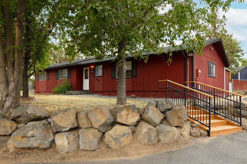 Hunters, BEND, OR 97701