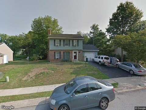 Debra, EAST PETERSBURG, PA 17520
