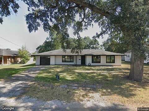 12Th, PORT NECHES, TX 77651
