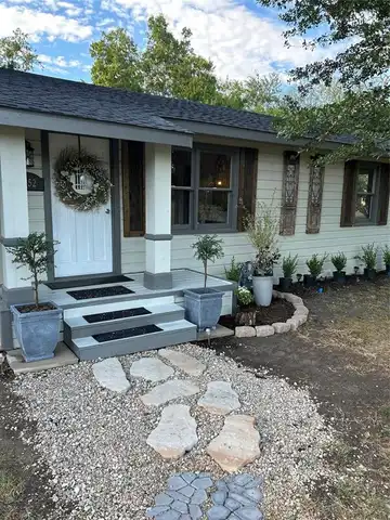 Emhouse, CORSICANA, TX 75110