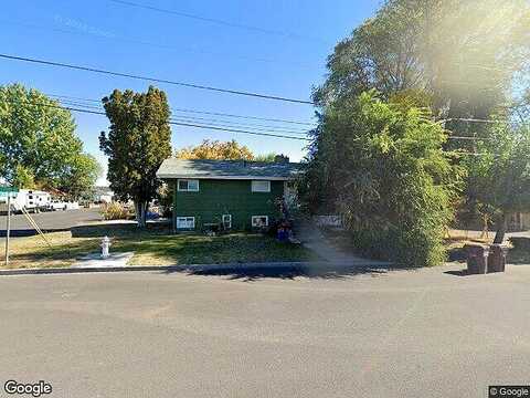 Court, PRINEVILLE, OR 97754