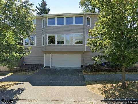 Latona, SEATTLE, WA 98105