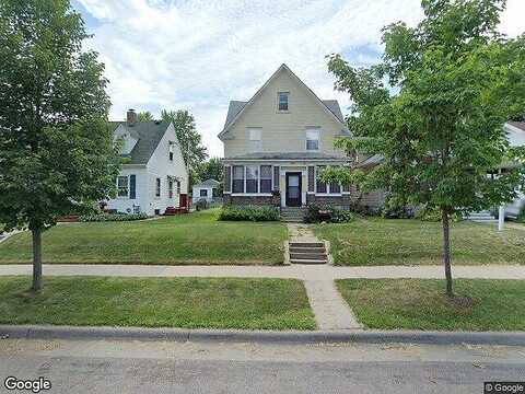 Rose, SAINT PAUL, MN 55117