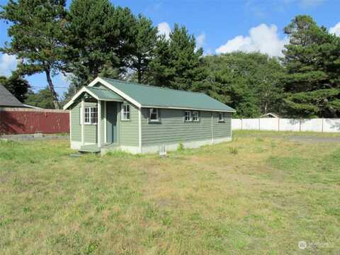 State Route 105, GRAYLAND, WA 98547