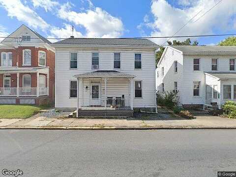 Queen, LITTLESTOWN, PA 17340
