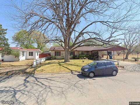 Dove, DEVINE, TX 78016