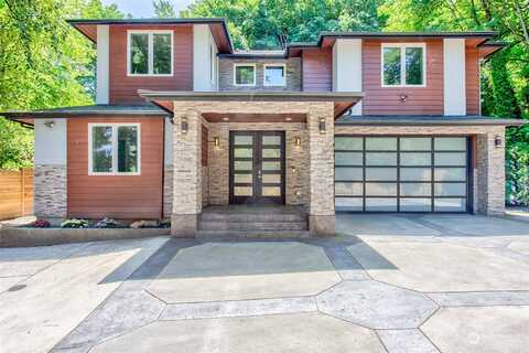 132Nd, BELLEVUE, WA 98005