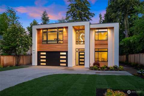 24Th, MEDINA, WA 98039