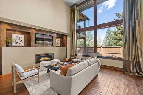 Tamar, BEND, OR 97702