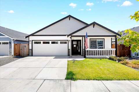 Reanna, MEDFORD, OR 97501