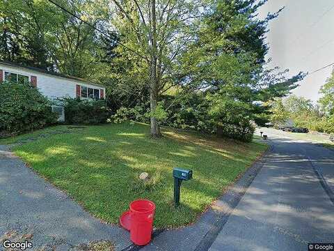 Oak Street, MANOR, PA 15665