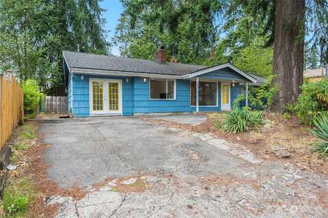 136Th, SEATTLE, WA 98133
