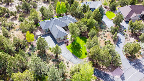 Linnet, REDMOND, OR 97756