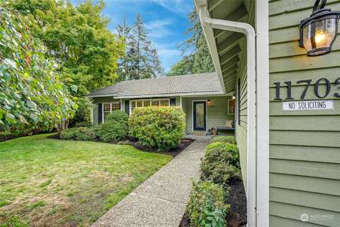 103Rd, KIRKLAND, WA 98033