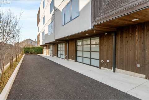 Division, PORTLAND, OR 97202