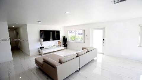 31St, HIALEAH, FL 33012