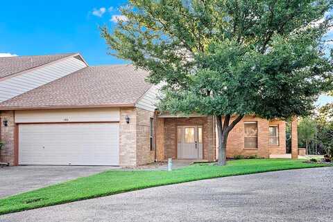Summit, FREDERICKSBURG, TX 78624