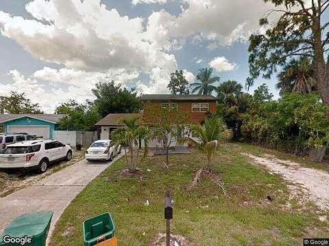 Mindi, NAPLES, FL 34112