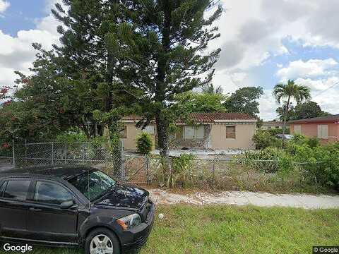 28Th, OPA LOCKA, FL 33054