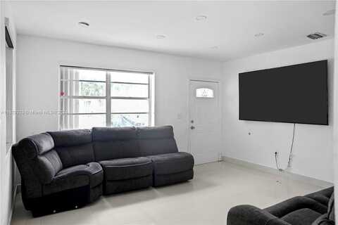 113Th, MIAMI, FL 33167