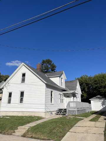 Saint Clair, RACINE, WI 53402