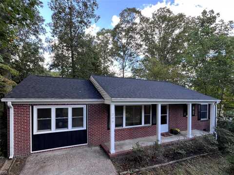 Tyler Brooks, WILLIAMSBURG, VA 23185