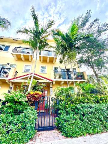 Federal, Lake Worth, FL 33460