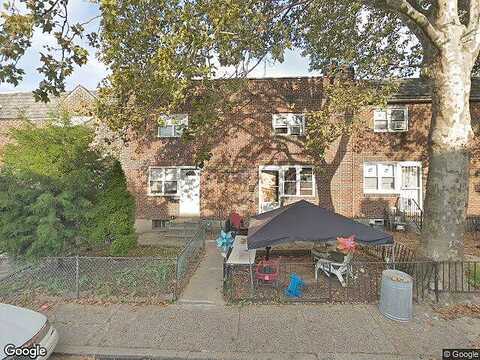 Snowden, UPPER DARBY, PA 19082