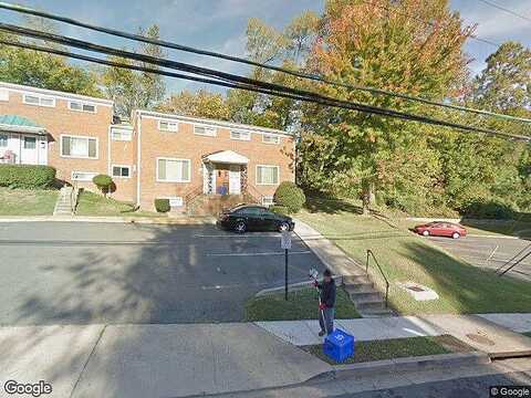 8Th, ARLINGTON, VA 22204