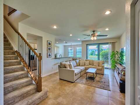 Astor, DELRAY BEACH, FL 33484