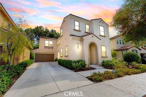 Trestles, CANYON COUNTRY, CA 91351