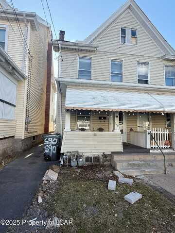 Locust, HAZLETON, PA 18201